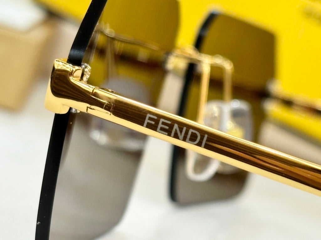 SKY RECTANGULAR FRAME SUNGLASSES FE40043U IN METAL