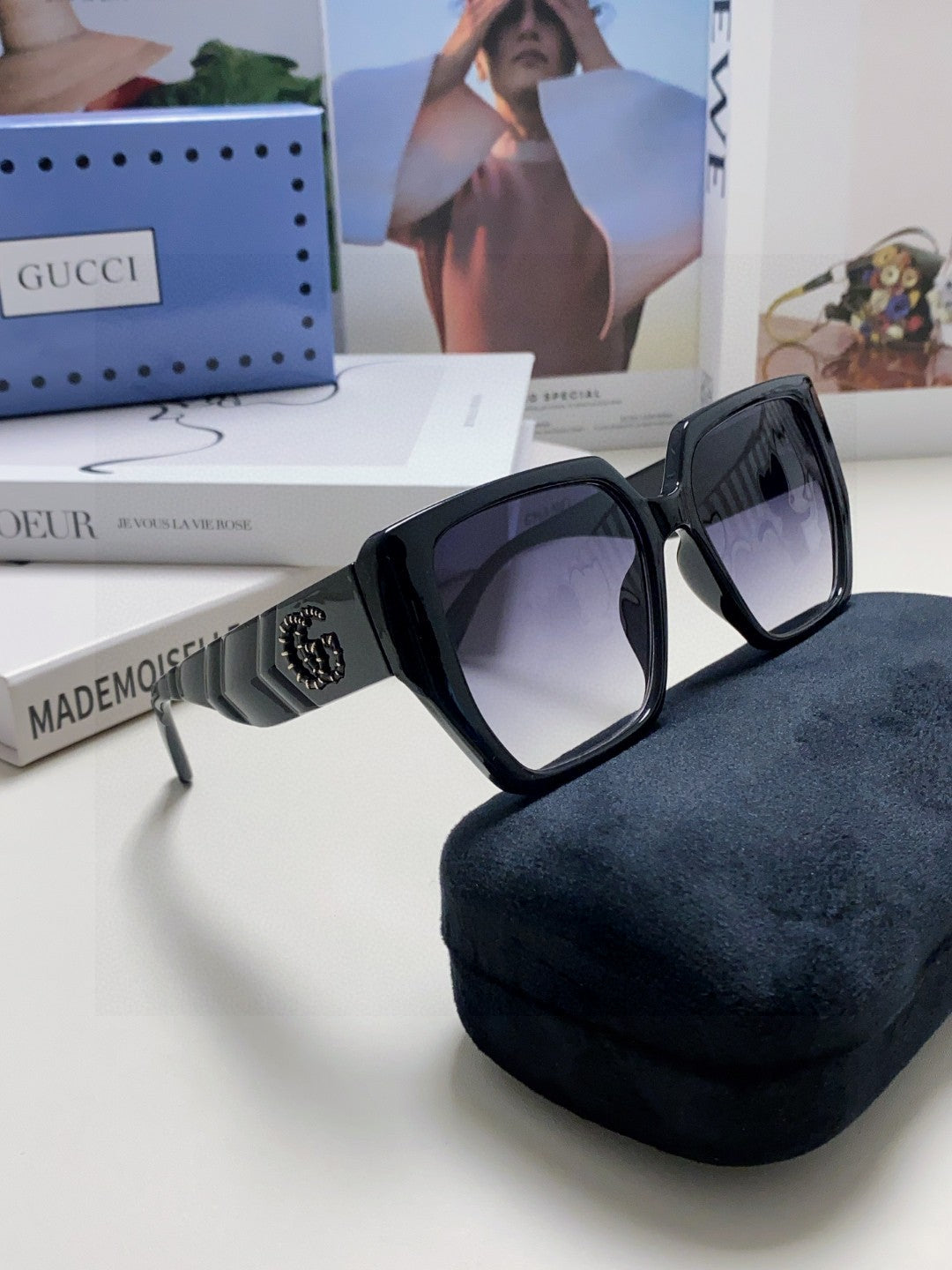 SQUARE FRAME SUNGLASSES 570209 IN ACETATE